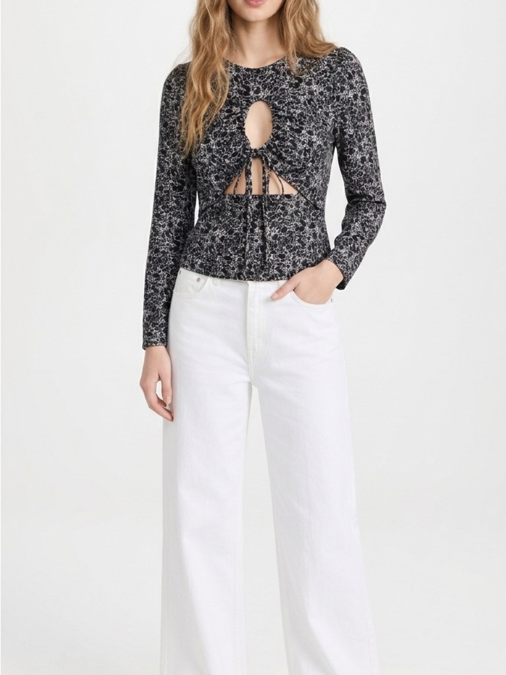 Women's Black & White Patterned Tie-Front Long Sleeve Top